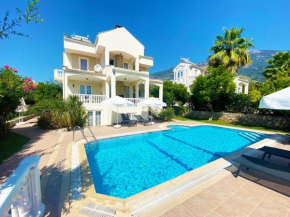 Villa Daisy Oludeniz - 7 Bedroom - 14 People